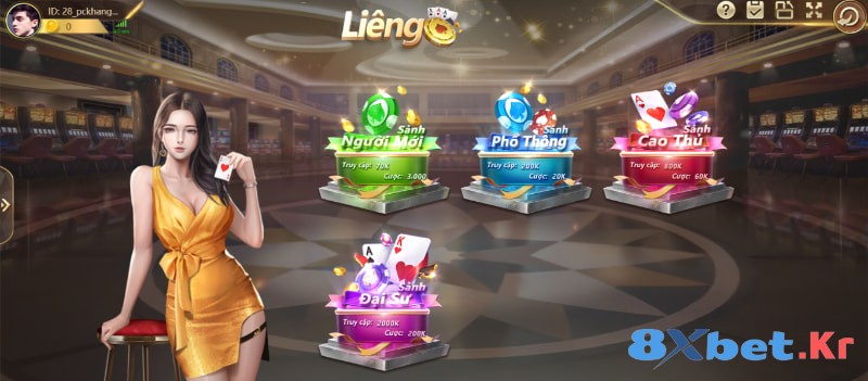 Không chơi game bài 8Xbet vào giờ cao điểm